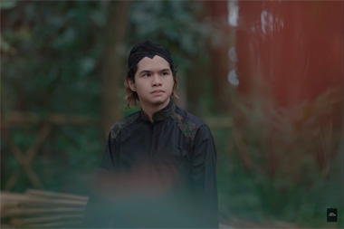 Ingat Dosa pada Ayah dan Bunda, Dul Jaelani Tulis Lagu Astagfirullah