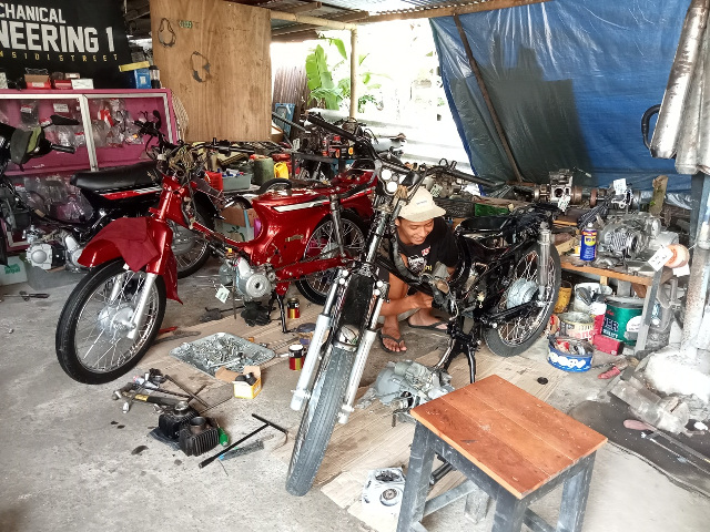 Usaha Restorasi Motor Retro, Mahasiswa UNY Ini Bisa Biayai Kuliah