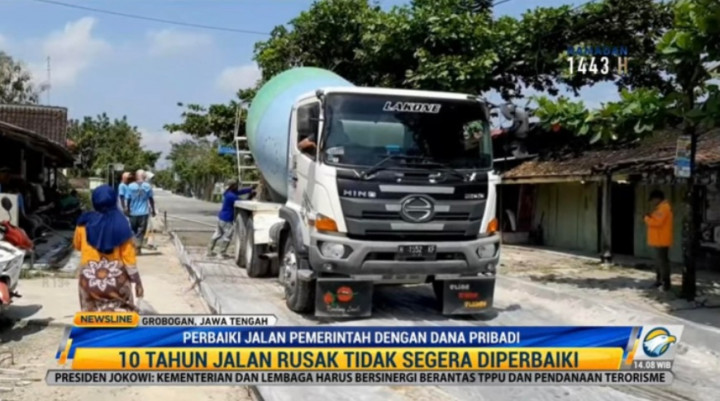 10 Tahun Rusak, Pengusaha Rogoh Kocek Pribadi Rp2,8 Miliar Perbaiki Jalan