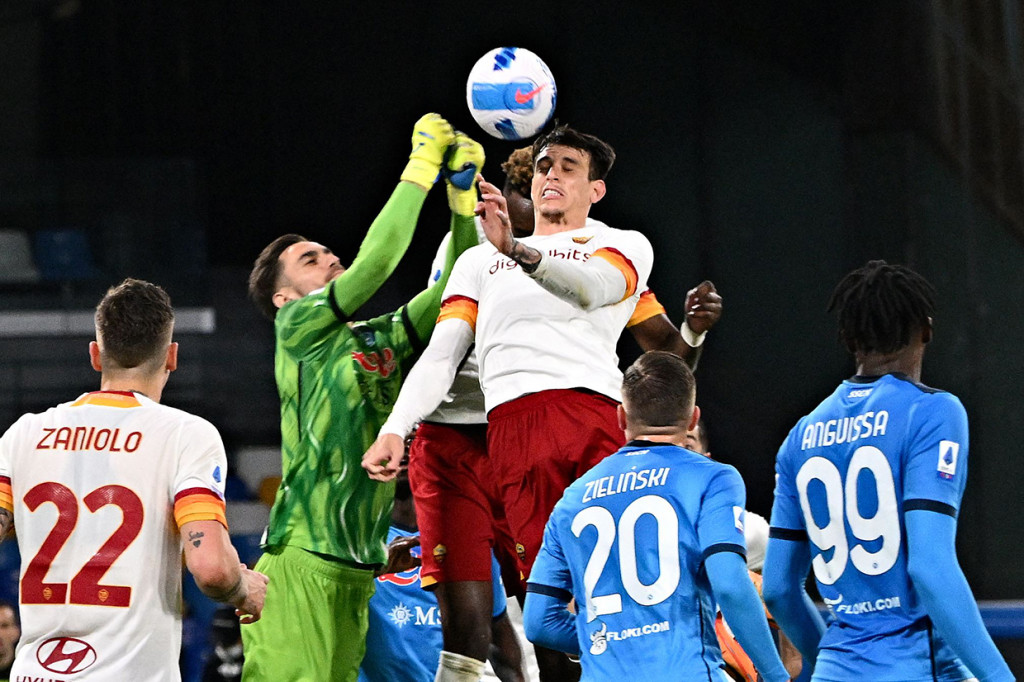 Ditahan Imbang AS Roma, Napoli Gagal Dekati AC Milan di Puncak