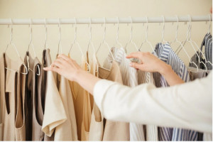 Demi Mengurangi Limbah Pakaian, Terapkan Konsep One In On Out