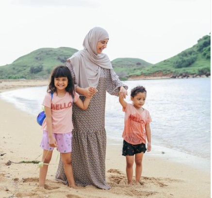 Tips agar Rambut Tetap Sehat saat Berpuasa ala Shireen Sungkar