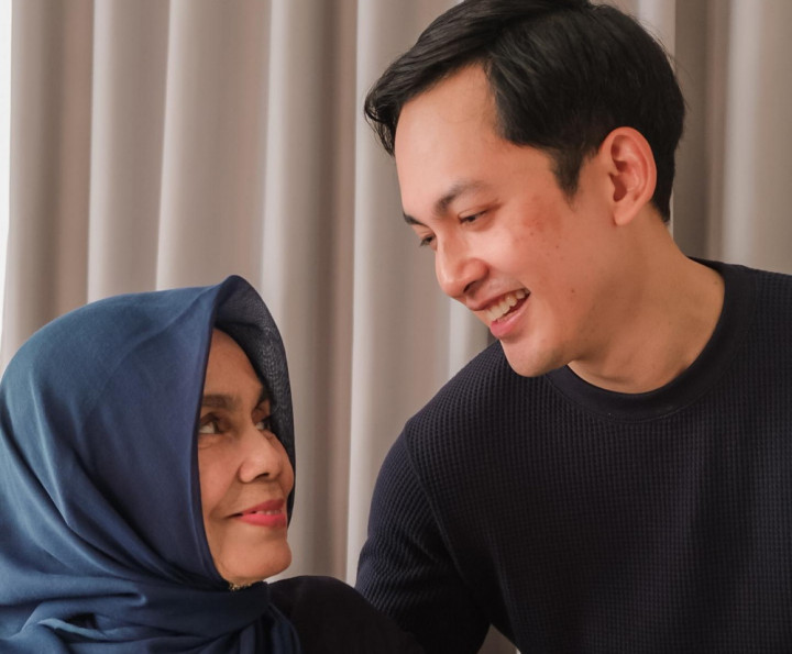 Kesehatan Ibunda Kiki Farrel Memburuk, Berat Badannya Hanya 30 Kilogram