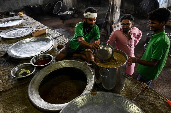 Intip Pembuatan Haleem, Sajian Favorit Buka Puasa di India