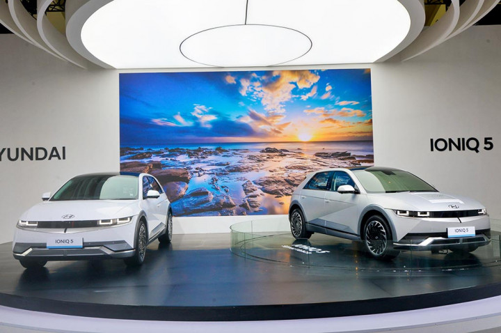 Mobil Listrik Buatan Indonesia Mulai Dijual, Harga Tembus Rp829 Juta