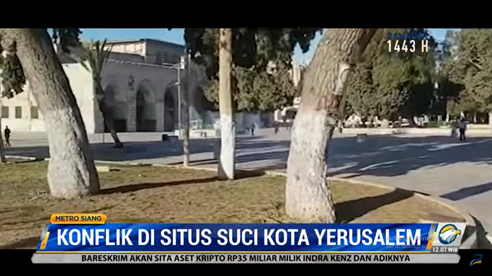 Bentrok Kembali Pecah di Masjid Al-Aqsa, 20 Orang Luka-luka