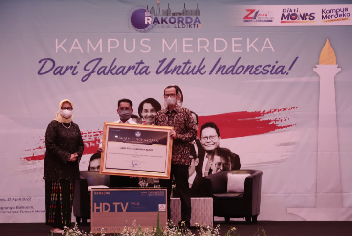 Untar Kampus Terbaik Dalam Implementasi MBKM, Raih 7 Penghargaan LLDIKTI