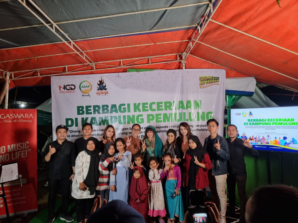 Musisi Bantu Warga Kampung Pemulung (Foto: dok. nagaswara)