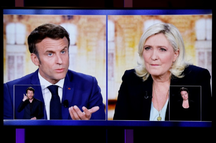 Prancis Bersiap untuk Pertarungan Sengit Macron dan Le Pen