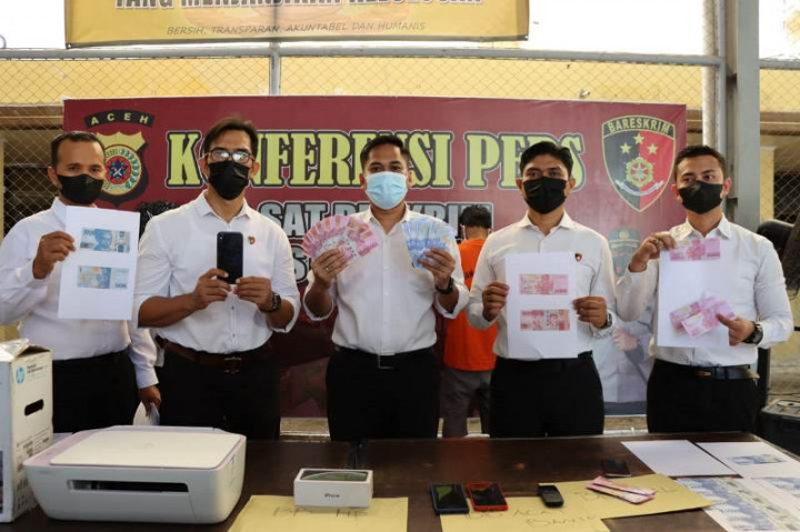 Polisi Tangkap Pasutri Pencetak dan Pengedar Uang Palsu di Aceh Besar