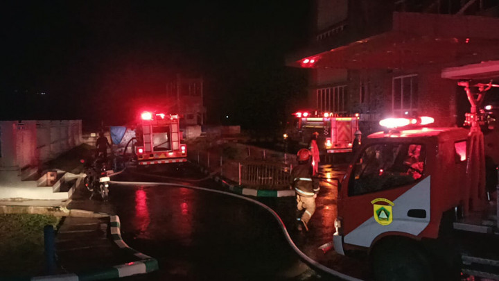 7 Mobil Damkar Dikerahkan Padamkan Api di RSUD Leuwiliang Kabupaten Bogor