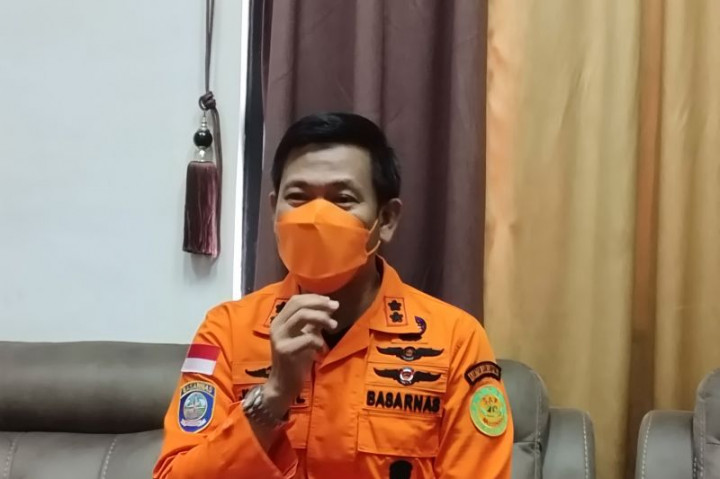 KN SAR Basudewa Siaga Pantau Gunung Anak Krakatau