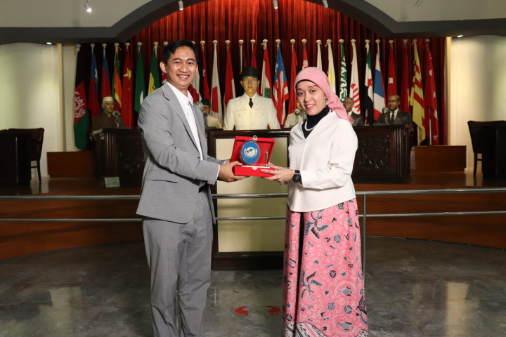 Berkunjung ke Museum Konferensi Asia Afrika, AAYG Sinergi Perkuat Kolaborasi