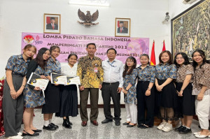 Mahasiswa Vietnam Lomba Pidato Bahasa Indonesia di Peringatan Hari Kartini