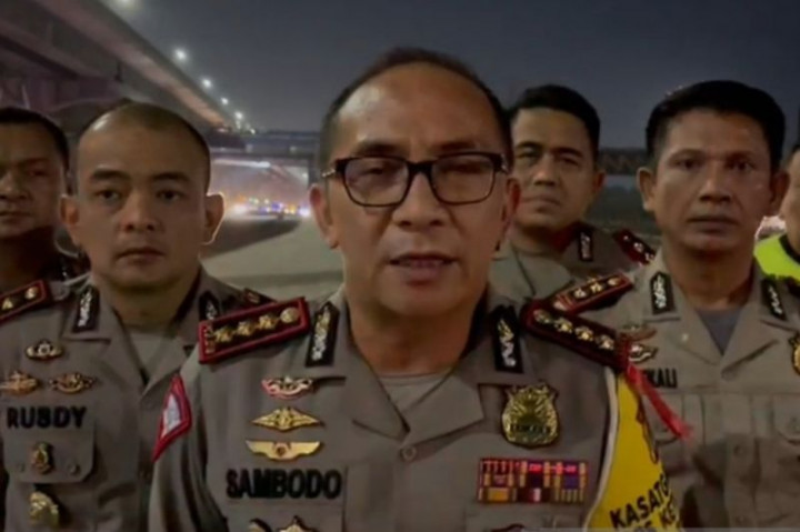 Rabu Dini Hari, Arus Lalu Lintas di Tol Jakarta Cikampek Lancar