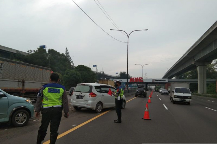 Mulai Padat, Jasa Marga Buka 18 Gardu di Tol Jakarta-Cikampek