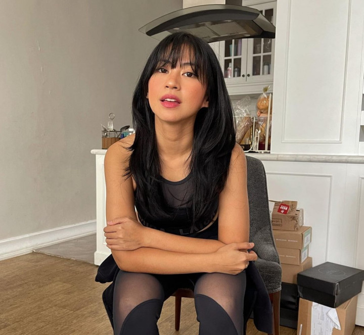 Tyna Kanna Ungkap Cerita di Balik Foto Mesranya dengan Ariel Noah