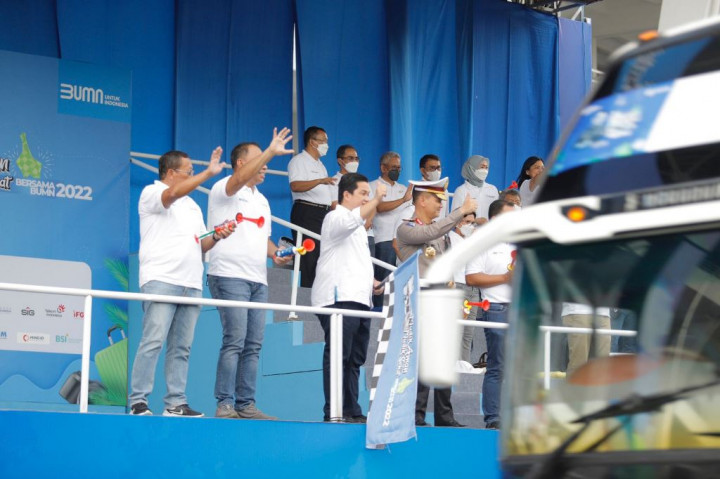 Pupuk Indonesia Grup Berangkatkan 20 Bus Mudik Sehat BUMN