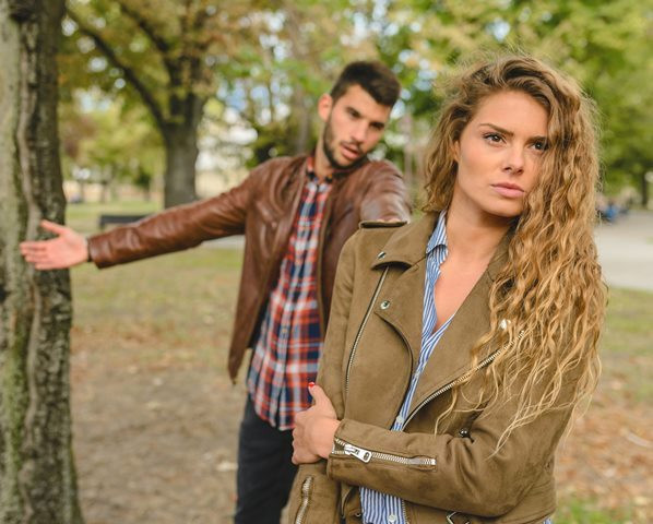 5 Kebiasaan yang Tingkatkan Peluang Perpisahan dengan Pasangan