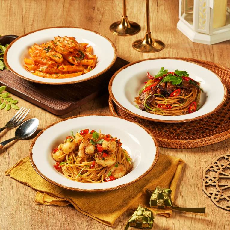 Tiga menu eksklusif tersebut adalah Black Pepper Aglio Olio with Beef Brisket, Cabai Garam Shrimp Spaghetti, dan Creamy Tomato Penne with Roasted Chicken. (Foto: San Remo)