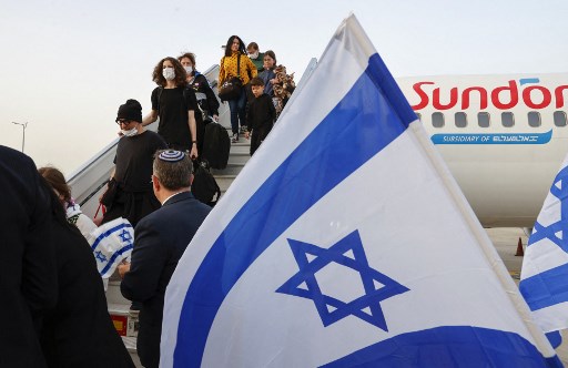 Bandara Israel Heboh dengan Penemuan Bom yang Dibawa Penumpang Amerika