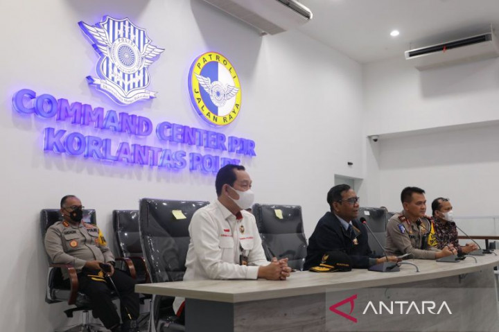 Tinjau Pelaksanaan Mudik, Ini Pesan Mahfud MD ke Pemudik dan Petugas