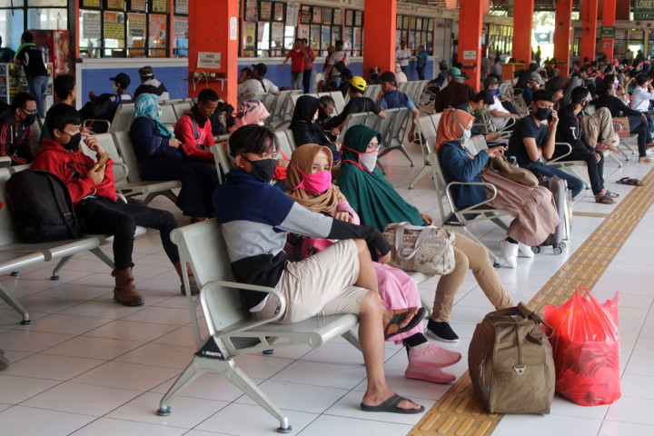 Kehabisan Bus, Pemudik Minta Pemerintah Perhatikan Arus Kendaraan ke Jakarta