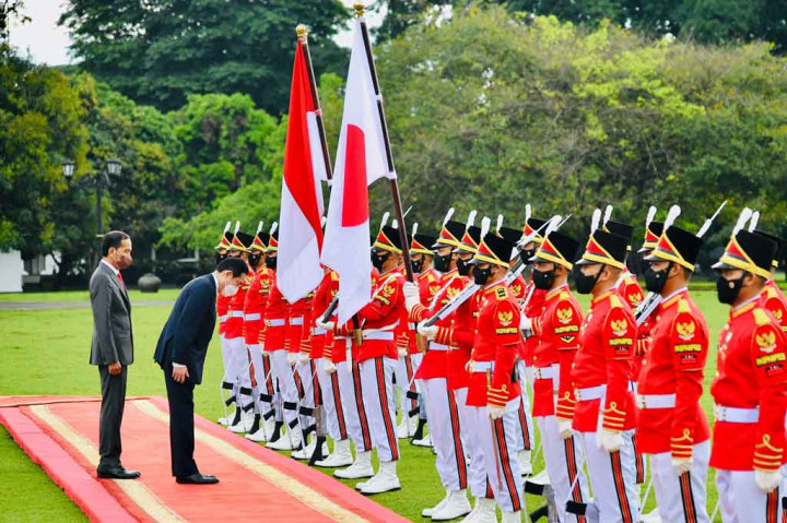 Momen Jokowi Sambut Kunjungan PM Kishida di Istana Bogor