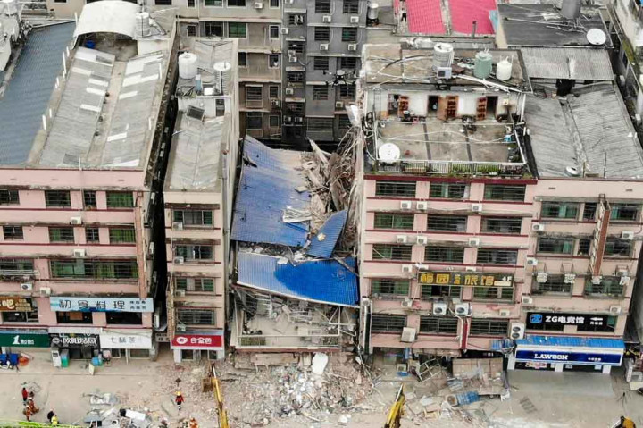 Gedung 6 Lantai di Changsha Ambruk, Kemungkinan Banyak Korban Tertimbun