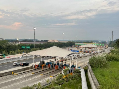 <i>One Way</i> Tol Cikampek-Kalikangkung Disetop Sementara