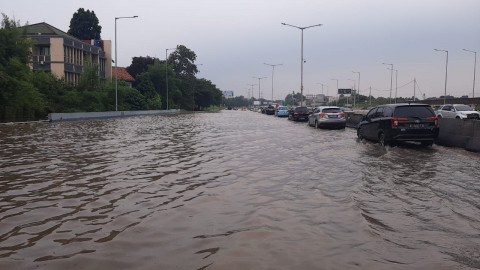 Hujan Deras, 8 Permukiman Hingga Ruas Tol di Tangsel Terendam