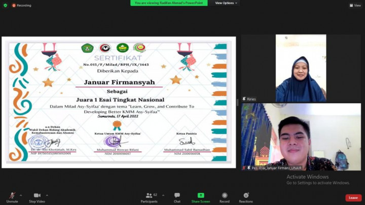 Mahasiswa SIKIA Banyuwangi UNAIR Sabet Juara Esai Tingkat Nasional