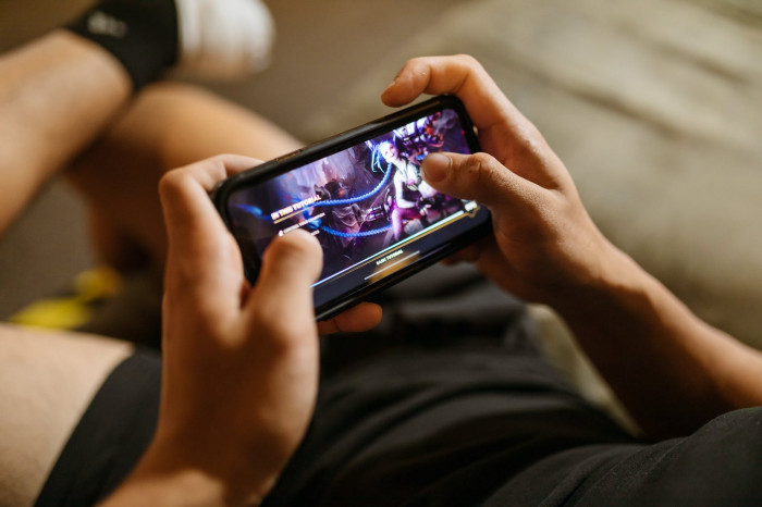 Menggali Dunia Smartphone Gaming: Kesenangan Bermain di Ujung Jari Anda
