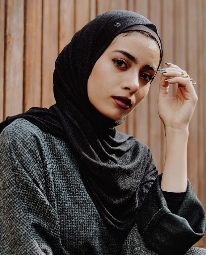 Kebanyakan perempuan tentu ingin terlihat cantik saat Lebaran. (Foto: Ilustrasi. Dok. Unsplash.com)