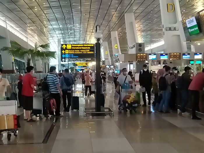 H-1 Lebaran Pemudik Via Bandara Soetta Menurun