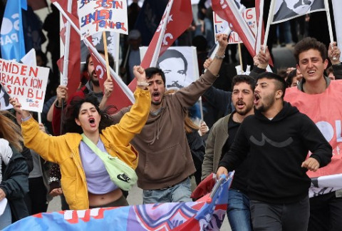 Polisi Turki Tahan 164 Pedemo yang Nekat Hadiri Demo Buruh