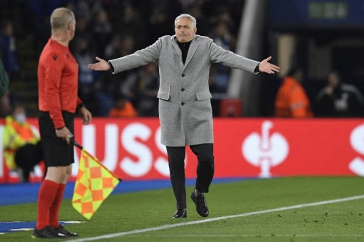 Kesalnya Mourinho usai AS Roma Ditahan Imbang Bologna