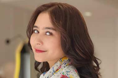 Lebaran Tanpa Kakek, Prilly Latuconsina Merasa Ada yang Hilang