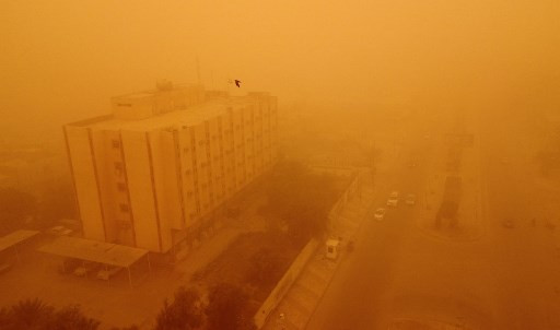 Dilanda Badai Pasir, Lebih dari 1.000 Warga Irak Dilarikan ke RS