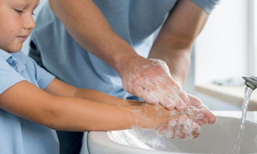 Untuk mencegah penularan penyakit, jagalah kebersihan dengan rajin mencuci tangan. (Foto: Ilustrasi. Dok. Freepik.com)