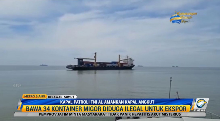 TNI AL Tangkap Kapal Bermuatan 34 Kontainer Minyak Goreng di Belawan
