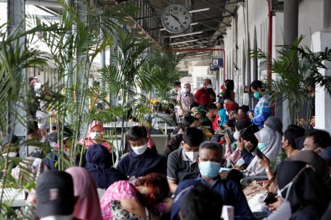 Pemudik dengan Transportasi Umum Tembus 8 Juta Orang