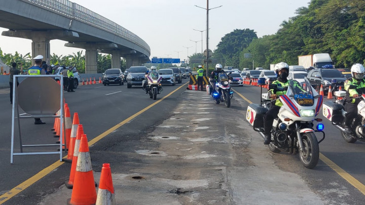 <i>One Way</i> Diperpanjang Mulai GT Kalikangkung hingga Halim