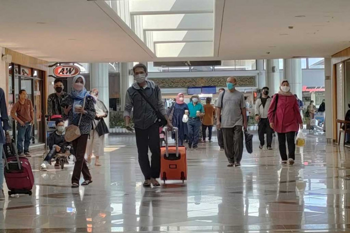 Sabtu, Puncak Arus Balik di Bandara Juanda