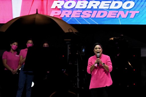 ‘Revolusi Pink’ Leni Robredo Janjikan Masa Depan Cerah Bagi Filipina