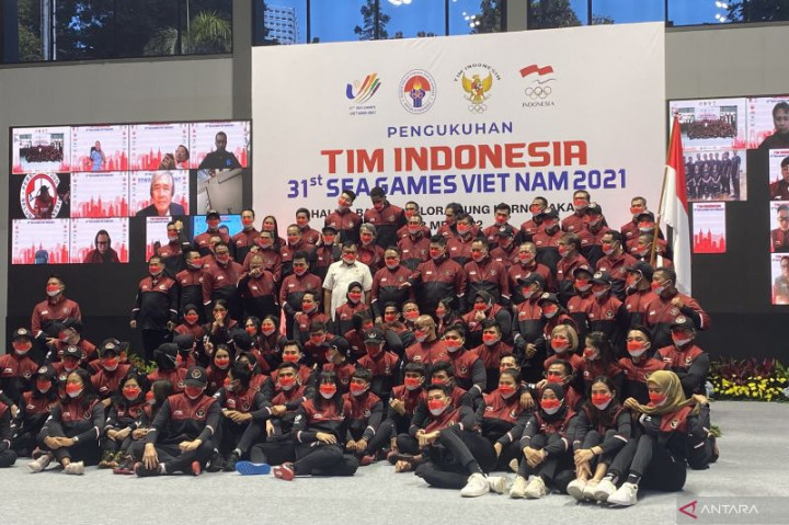 Menpora Mengukuhkan 499 Atlet Indonesia untuk SEA Games Vietnam