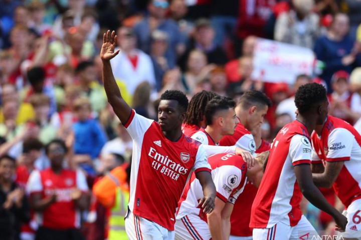 Brace Nketiah Bantu Arsenal Tundukkan Leeds United