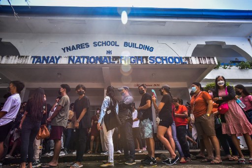 Jutaan Warga Ikut Pemilu Filipina, Mesin Surat Suara Banyak Rusak