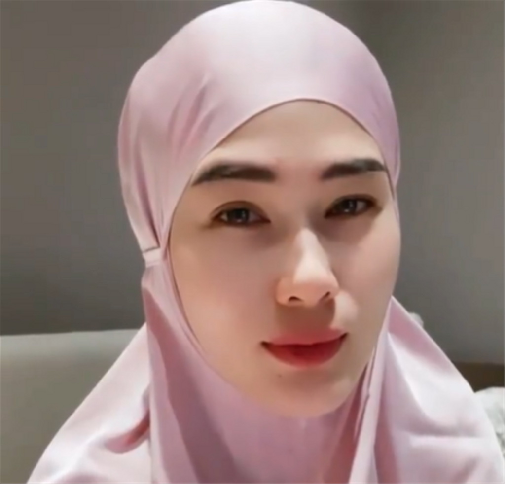 Mualaf karena Kemauan Sendiri, Stevie Agnecya Abaikan Hujatan - Medcom.id