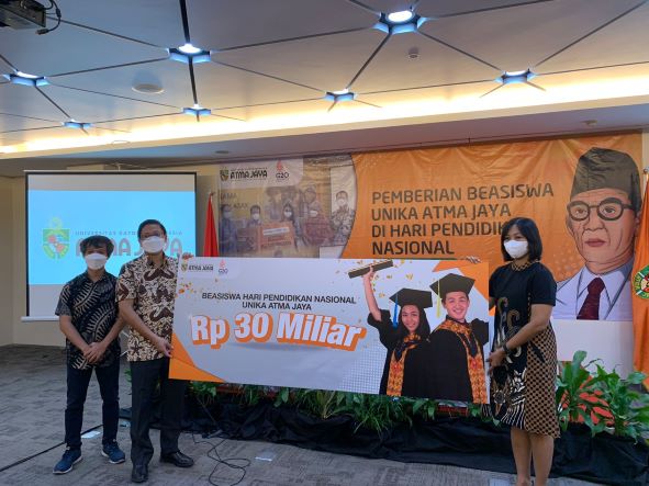 Hardiknas 2022, Unika Atma Jaya Gelontorkan Beasiswa Senilai Rp30 Miliar